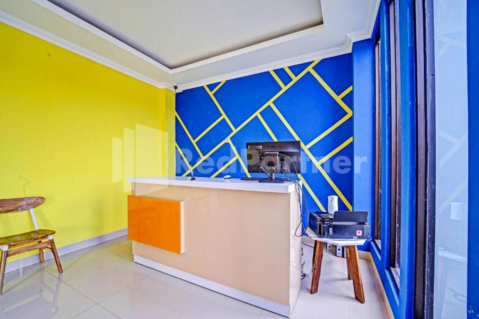 Hotel Andono Near Yia Mitra Reddoorz Temon Extérieur photo